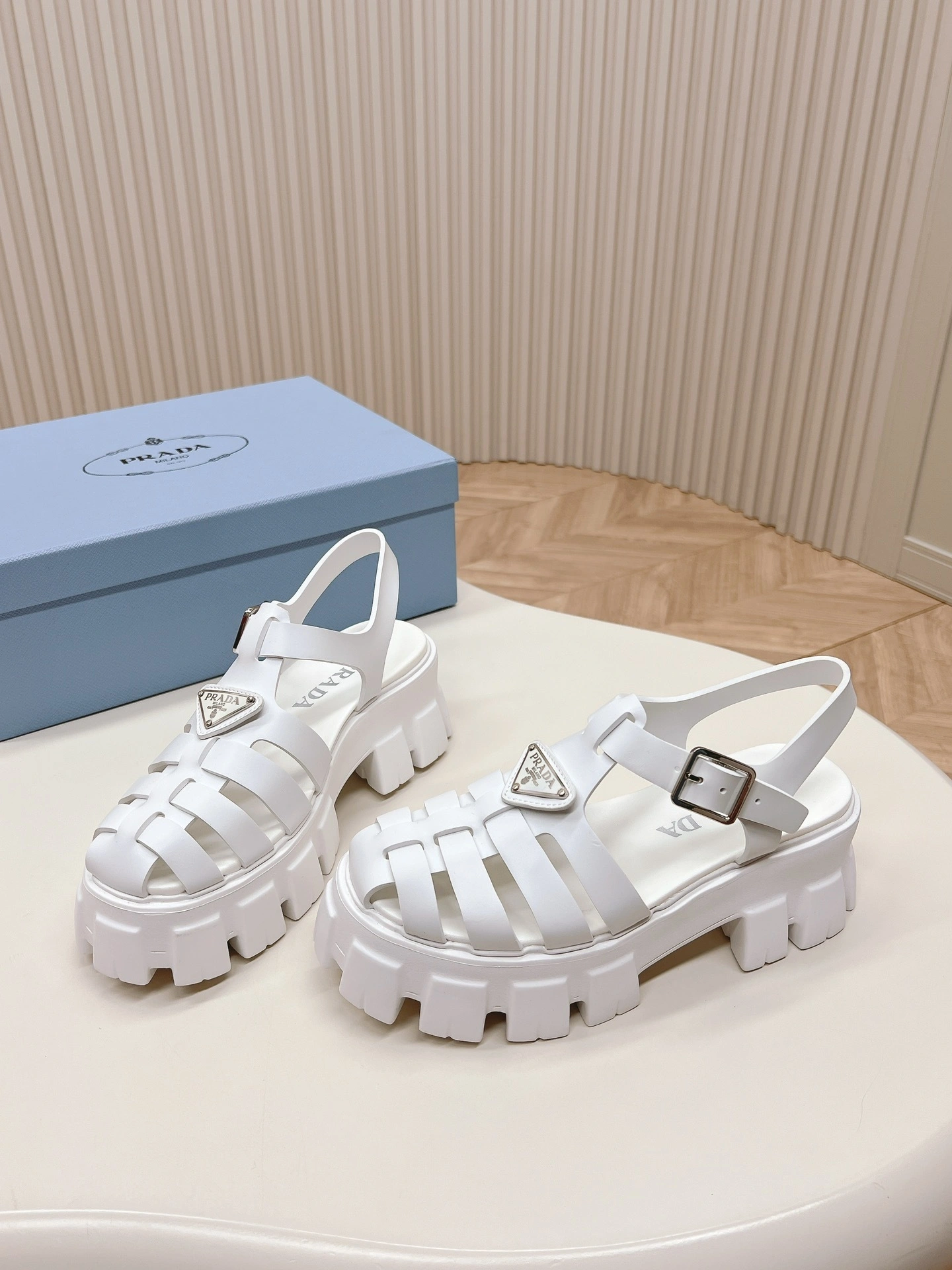 COCO--- Pr141 1X853M_3LKK_F0009_F_DD55 1X853M_3LKK_F0009_F_055 Thick soles：5.5cm item:D-X062E2006W